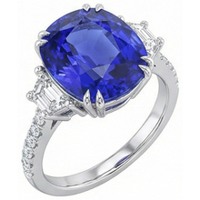 Afbeelding in Gallery-weergave laden, Edelsteen Ring Ovaal Saffier Trapezium &amp; Pavé Gezette Natuurlijke uit de aarde gewonnen Diamanten 5.50 Karaat
