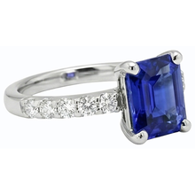 Afbeelding in Gallery-weergave laden, Edelsteen Smaragd Blauwe Saffier Ring Met Diamanten Accenten 2,50 Karaat
