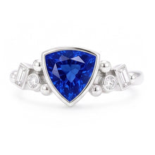 Afbeelding in Gallery-weergave laden, Edelsteen biljoen bezel set blauwe saffier ring 2 karaat stokbrood Natuurlijke echte diamant ( ni...
