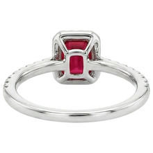 Afbeelding in Gallery-weergave laden, Emerald Cut Ruby Round Diamonds Ring 2.30 karaat 14K witgoud
