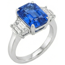 Emerald Diamond Anniversary Ring 3 karaat lichtblauwe saffier 3 steen