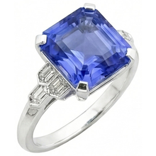 Afbeelding in Gallery-weergave laden, IGI GECERTIFICEERDE Smaragd Edelsteen Saffier Ring 6.50 Karaat Met Taps Toelopende Baguette Accenten
