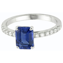 Afbeelding in Gallery-weergave laden, echte round smaragd 2.50karaat ring close-up detail
