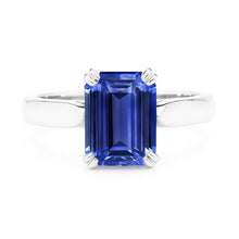 Afbeelding in Gallery-weergave laden, Emerald Solitaire Ring met blauwe saffier 3 karaats tandenset
