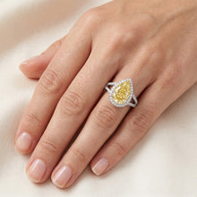 Afbeelding in Gallery-weergave laden, Fancy Gele Diamant VVS Halo Verlovingsring 3 karaat in 14 Karaat
