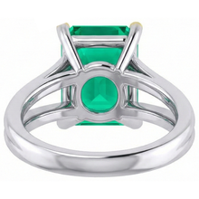 Afbeelding in Gallery-weergave laden, Asscher Smaragd ring in Tweekleurig 14K Goud – bovenaanzicht
