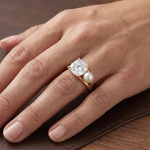 Afbeelding in Gallery-weergave laden, Fijne Diamant Solitaire Ring – 14K Geelgoud 2 karaat
