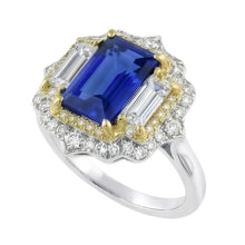 Afbeelding in Gallery-weergave laden, Geel- &amp; Witgouden Ring met Smaragdslijpsel Blauwe Saffier en Natuurlijke uit de aarde gewonnen Diamanten 6.75 Karaat
