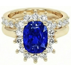 Geelgouden Ceylonese Saffier Ring gezet met natuurlijke uit de aarde gewonnen Diamanten accenten 7.50 Karaat