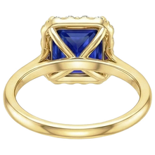 Afbeelding in Gallery-weergave laden, Geelgouden Ring met uit de aarde gewonnen Diamanten Halo en Prinsesslijpsel Blauwe Saffier 6 Karaat
