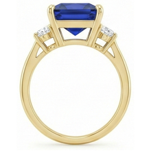 Afbeelding in Gallery-weergave laden, Geelgouden Drie Stenen Ring Princess Geslepen Blauwe Saffier &amp; Natuurlijke uit de aarde gewonnen Diamanten 5.25 Karaat
