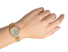 Afbeelding in Gallery-weergave laden, Geelgouden Rolex Datumjust voorzitter Stijl horloge met diamanten rand en Arabische wijzerplaat P2
