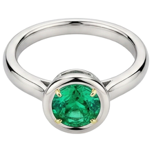 Afbeelding in Gallery-weergave laden, Smaragd Edelsteen Ring 2-karaat 14 Karaat Tweekleurig Goud – profielaanzicht
