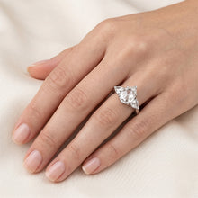Afbeelding in Gallery-weergave laden, Glanzend Rozet Slijpvorm Diamant 3-Steens Ring – 1,5 karaat 14K
