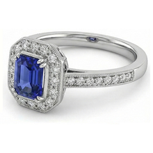 Afbeelding in Gallery-weergave laden, Gouden Halo Smaragd Vormige Sri Lankaanse Saffier Diamanten Ring 3,50 Karaat
