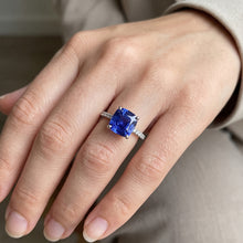 Afbeelding in Gallery-weergave laden, Gouden Natuurlijke echte diamanten ( niet in een laboratorium gekweekt ) ringkussen Sri Lankaanse saffier met accenten 3 karaat
