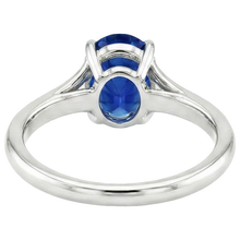 Afbeelding in Gallery-weergave laden, Gouden Solitaire Blauwe Saffier Ring Prong Set Ovale Split Shank 3 Karaat
