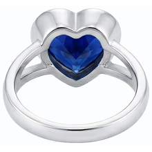Afbeelding in Gallery-weergave laden, echte heart diamant 3karaat ring close-up detail
