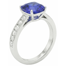 Afbeelding in Gallery-weergave laden, Gouden Solitaire Blauwe Saffier Ring Met Ronde Natuurlijke uit de aarde gewonnen Diamanten Accenten 6 Karaat
