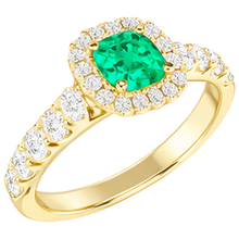 Afbeelding in Gallery-weergave laden, Cushion Slijpvorm Smaragd ring in 14K Geelgoud – hoekaanzicht
