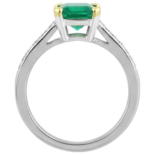 Afbeelding in Gallery-weergave laden, Colombiaanse Smaragd Edelsteen Ring 2-karaat Bicolor 14K Goud – achteraanzicht
