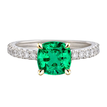 Afbeelding in Gallery-weergave laden, Fijne Smaragd Edelsteen Ring 3-karaat Tweekleurig 14K Goud – hoofdaanzicht
