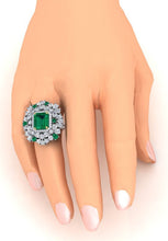 Afbeelding in Gallery-weergave laden, Grote Cocktailring Uniek met Echte Groene Smaragd GIA en Natuurlijke Diamanten

