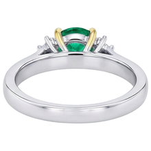 Afbeelding in Gallery-weergave laden, Ovaal Smaragd ring in Bicolor 14K Goud – achteraanzicht
