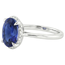 Afbeelding in Gallery-weergave laden, Halo Ceylon Sapphire Ring Ovaal Geslepen 3.50 Karaat Prong Setting
