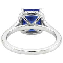Afbeelding in Gallery-weergave laden, Princess Royal Blue Saffier ring in 14K Witgoud – bovenaanzicht
