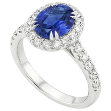 Afbeelding in Gallery-weergave laden, Halo Ring met uit de aarde gewonnen Diamant en Ovale Diepblauwe Saffier, Klauw Prong Gezet, 6.50 Karaat
