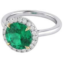 Afbeelding in Gallery-weergave laden, Fijne Smaragd Gekleurde Steen Ring 4 karaat Tweekleurig 14K Goud – zijaanzicht
