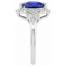 Afbeelding in Gallery-weergave laden, Hart Sri Lanka Kleur Saffier Rond IGI GECERTIFICEERDE Diamanten 8.26 Karaat Ring Witgoud 14K
