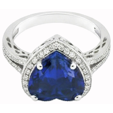 Afbeelding in Gallery-weergave laden, Hartvormige Sri Lanka Blauwe Saffier &amp; Natuurlijke uit de aarde gewonnen Diamanten Ring 7.76 Karaat WG 14K
