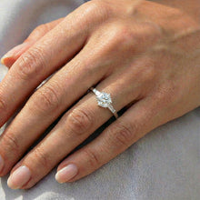 Afbeelding in Gallery-weergave laden, Diamant Verlovingsring 1-karaat 14K Witgoud – bovenaanzicht
