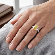 Afbeelding in Gallery-weergave laden, Kanariegele Diamant Statement Ring – VVS Zuiverheid 2,5 karaat
