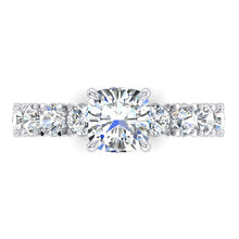Afbeelding in Gallery-weergave laden, Kussen Geslepen Echt Diamanten Ring 3 Karaat met Ronde Diamanten
