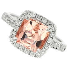 Afbeelding in Gallery-weergave laden, Kussen Morganite en Natuurlijke echte diamant ( niet in het laboratorium gekweekt ) 27 kt ring wit goud 14k
