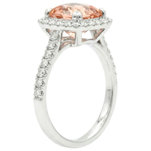 Afbeelding in Gallery-weergave laden, Kussen Morganite en Natuurlijke echte diamant ( niet in het laboratorium gekweekt ) 27 kt ring wit goud 14k
