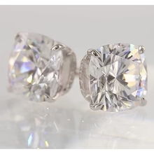 Afbeelding in Gallery-weergave laden, Kussen Echt Diamanten Studs 1,60 Karaat
