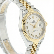 Afbeelding in Gallery-weergave laden, Edelsteen Rolex in Gold – hoekaanzicht
