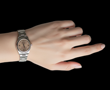 Afbeelding in Gallery-weergave laden, echte diamant watch op wit
