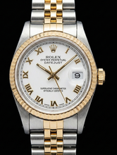 Afbeelding in Gallery-weergave laden, Middelgroot Rolex roestvrij staal 31 mm tweekleurig armbandhorloge met witte Romeinse wijzerplaat
