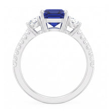 Afbeelding in Gallery-weergave laden, Natuurlijke Echte (Niet Labgekweekt) Smaragd Blauwe Saffier Drie Steens Stijl Ring met Accenten 7 Karaat Goud 14K
