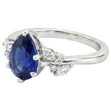 Afbeelding in Gallery-weergave laden, Ring met peervormige blauwe saffier en marquise, ronde uit de a aarde gewonnen diamanten 6.75 karaat
