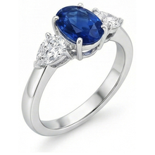 Afbeelding in Gallery-weergave laden, echte oval saffier 3.50karaat ring zijaanzicht
