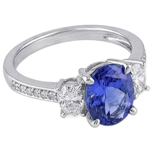 Afbeelding in Gallery-weergave laden, Ovaal geslepen 4,50 ct. Tanzaniet met Natuurlijke echte diamanten ( niet in een laboratorium gekweekt ) 3 stenen stijl ring 14K
