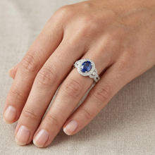 Afbeelding in Gallery-weergave laden, Ovaal geslepen Sri Lanka saffier en Natuurlijke echte diamanten ( niet in een laboratorium gekweekt ) ring wit goud 14K 3 Ct
