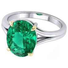 Afbeelding in Gallery-weergave laden, Fijne Smaragd Ovaal Geslepen Gekleurde Steen Ring in Bicolor 14K Goud – hoekaanzicht
