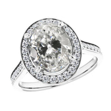 Afbeelding in Gallery-weergave laden, Fijne Diamant Antiek Cushion Solitaire Ring met Accenten in 14K Witgoud – hoofdaanzicht
